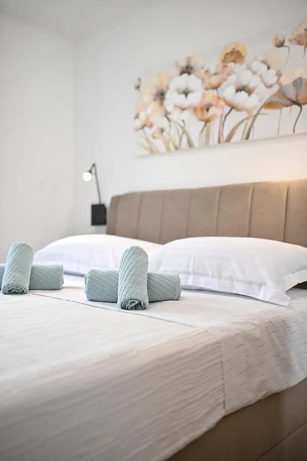 Deluxe Apartment Miga Vrsi