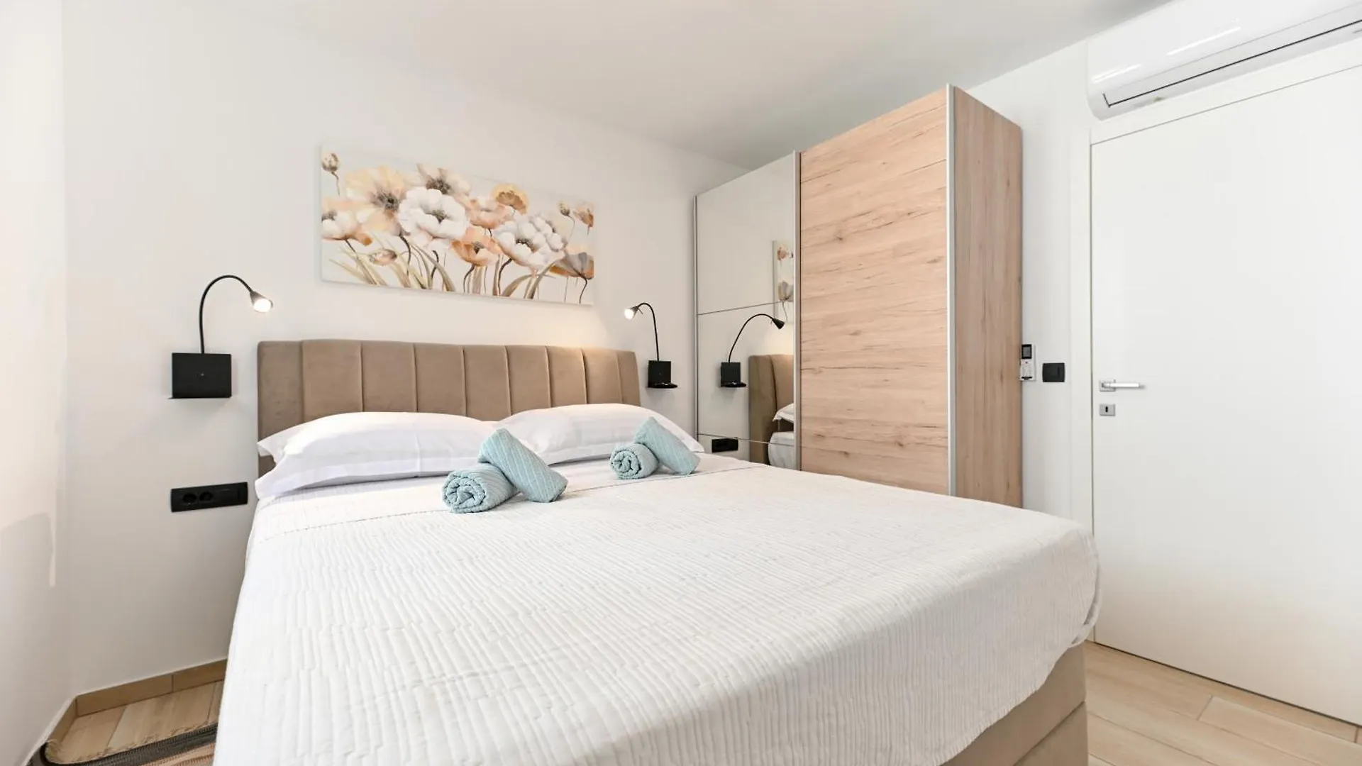 Deluxe Apartment Miga Vrsi 0*,